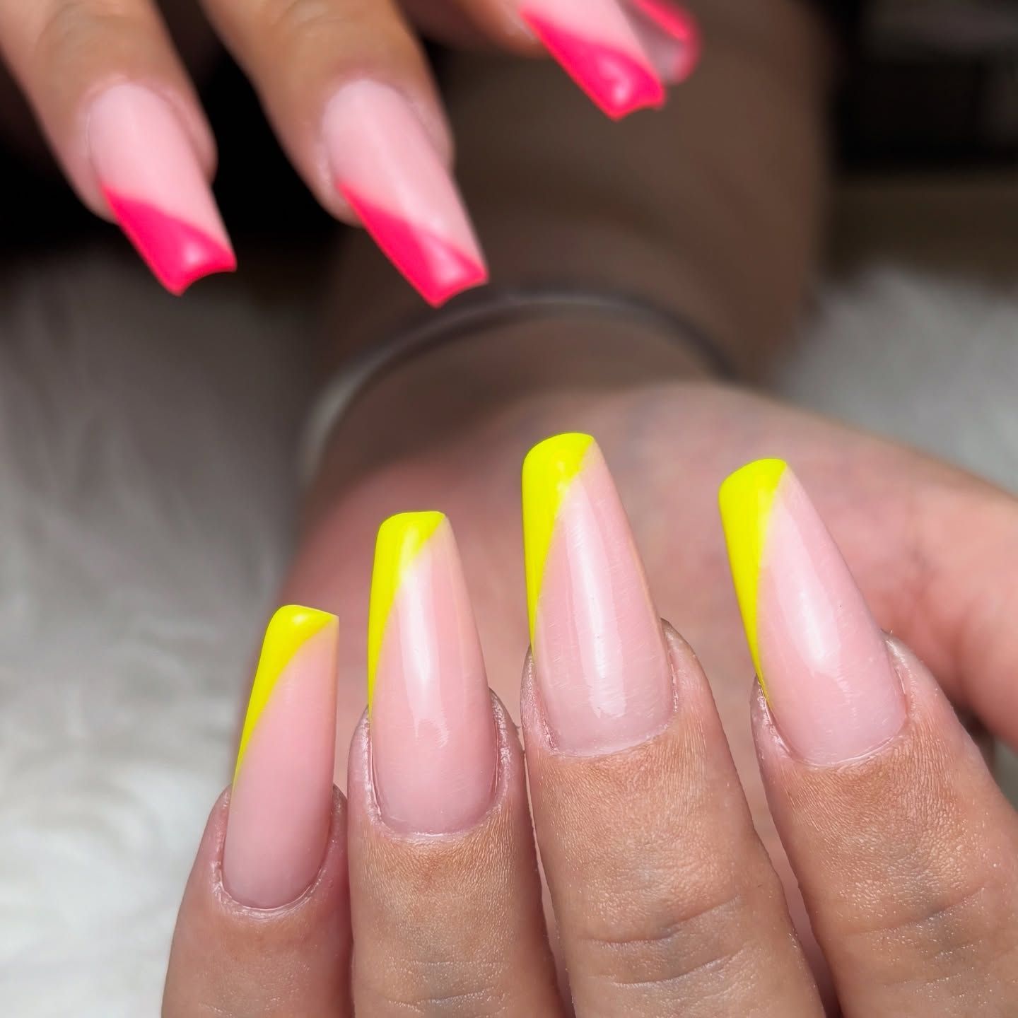Nail art minimalista Tarragona — Dolce Nails by Cam