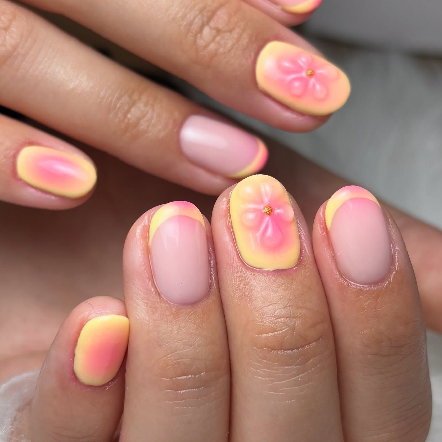 Extensiones uñas naturales Tarragona — Dolce Nails by Cam
